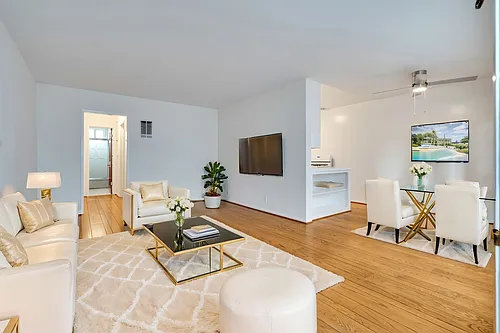 218 S Gale Dr #2 Photo 1
