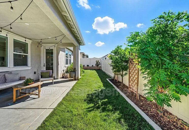 32017 Radiant Dr — Photo 32