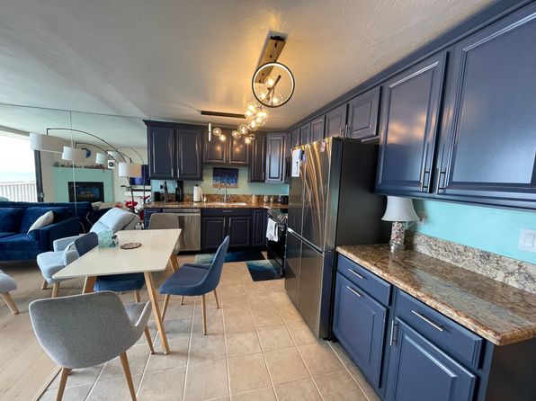 5015 Santa Cruz Ave UNIT 303