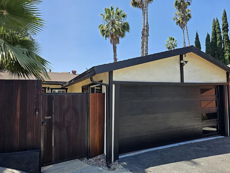 3720 Kinney St — Photo 2