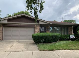 6906 N Algonquin Ave, Chicago, IL