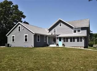 190 Maple St #A, Branford, CT 06405