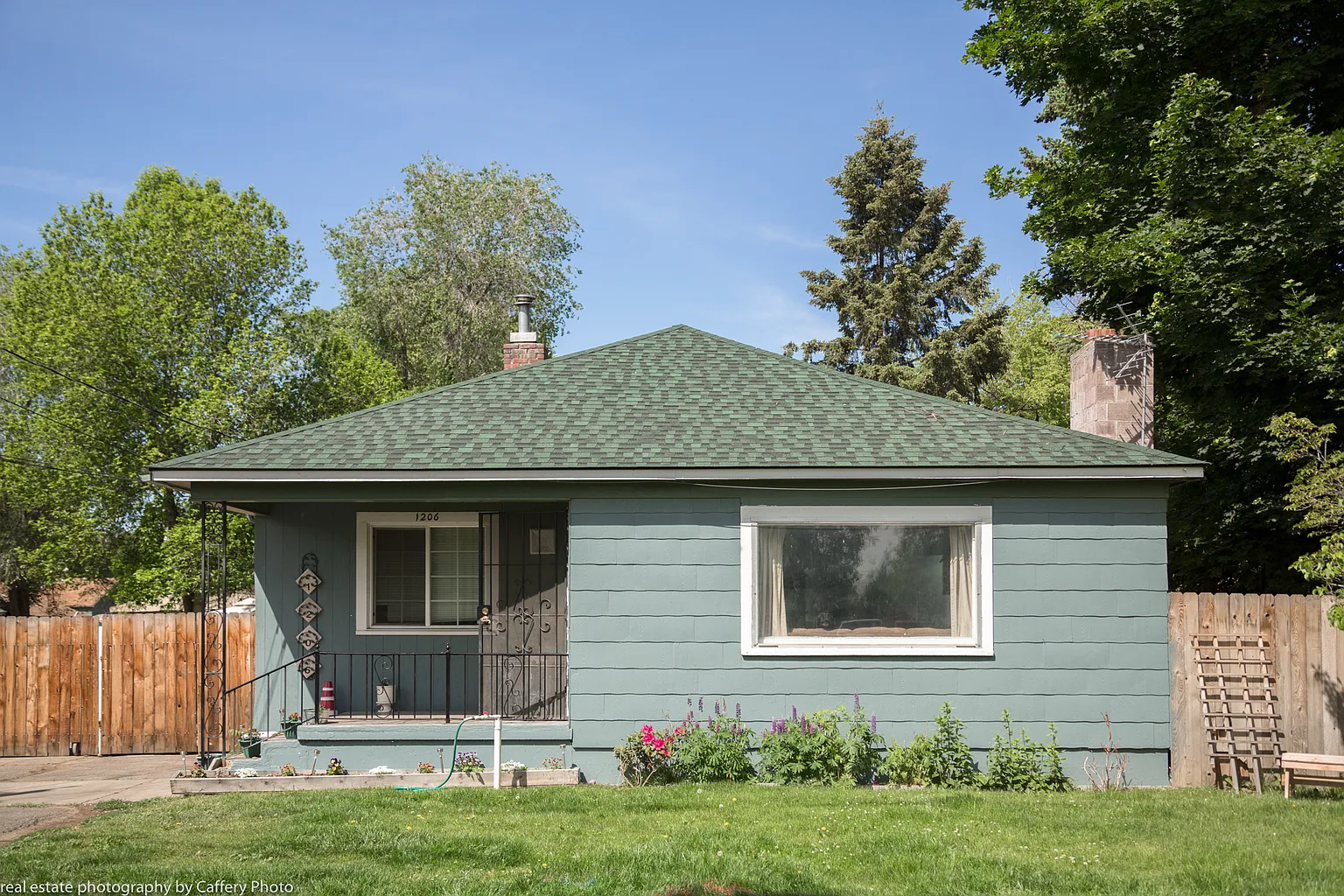 1206 S 13th Ave photo 1