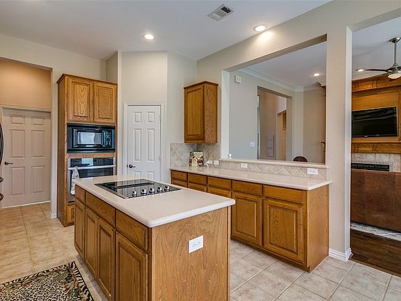 2nd image of 7418 Spicewood Dr