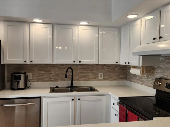 570 N Tropic Lane #4, Vero Beach, FL 32960