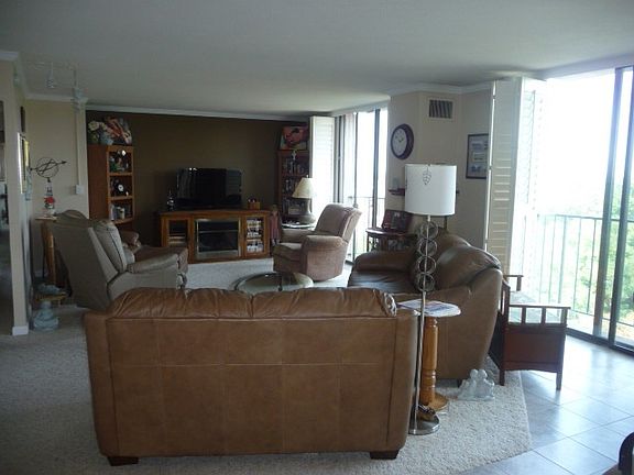 3rd image of 1800 7th St Unit 8D