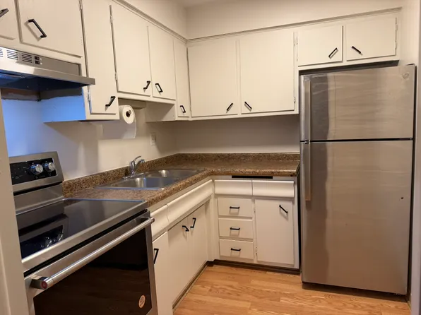 5504 S Brainard Ave APT 5, La Grange, IL 60525