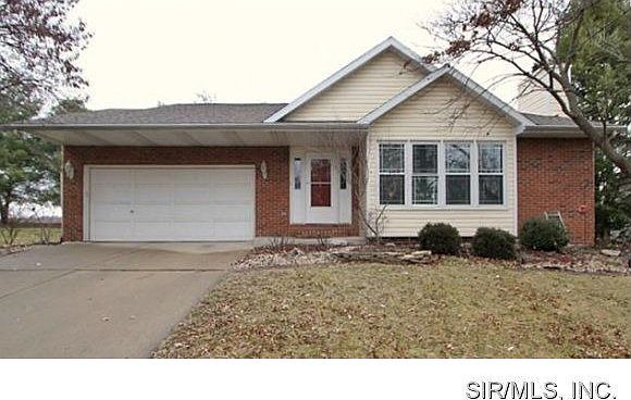 1st image of 3 Autumn Glen Dr
