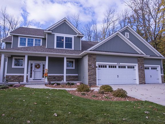 2nd image of 5119 Hollyberry Dr