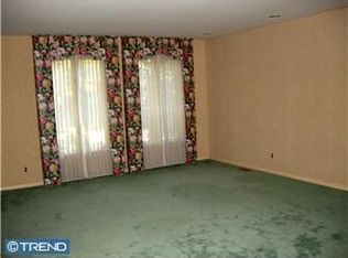 534 Heartwood Dr, Cherry Hill, NJ 08003