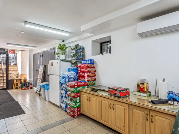 100-15 34th Avenue image 28 of 31