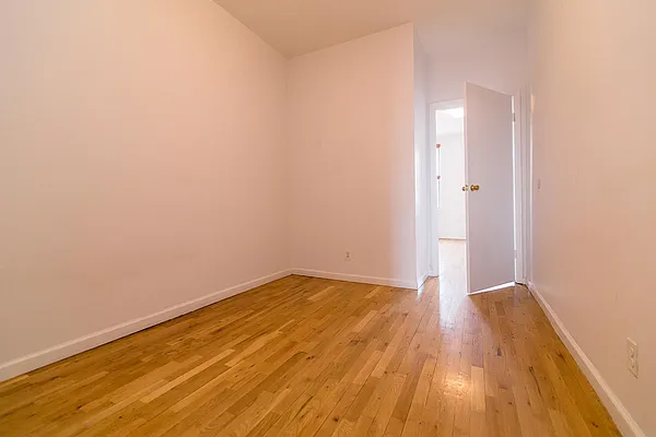 Rented by Nooklyn NYC LLC | media 17