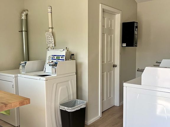 5th image of 669 Broadway #6