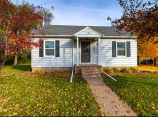 134 W Orphed St, Blue Grass, IA