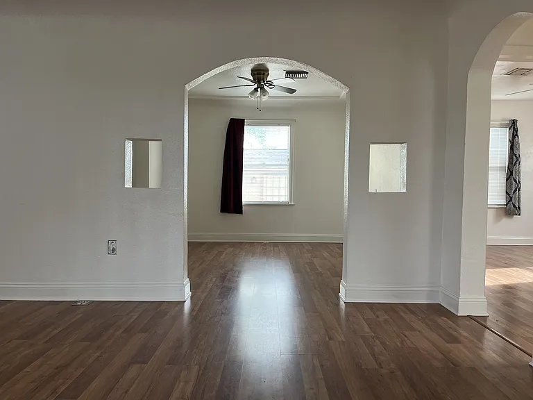 901 Castaic Ave — Photo 5