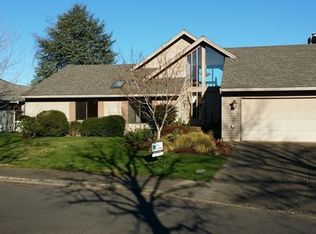 7075 SW Chapel Ln, Portland, OR 97223