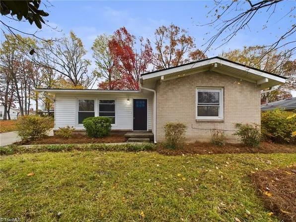 1905 Belcrest Dr, Greensboro, NC 27406