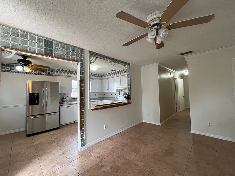6659 Westmont Dr — Photo 6