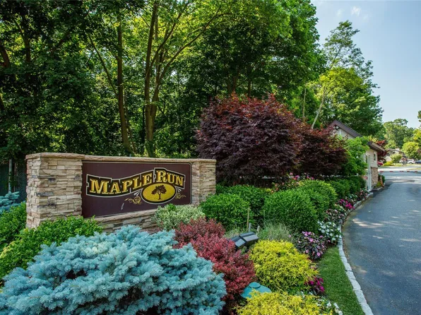 54 Maple Run Drive, Jericho, NY 11753