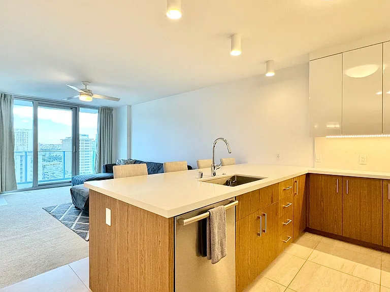 629 Keeaumoku St #1605 — Photo 9
