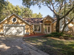 3075 Windridge Oaks Dr, Palm Harbor, FL 34684