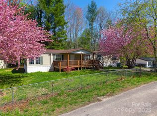 5 Concord Knoll Ln, Asheville, NC 28803