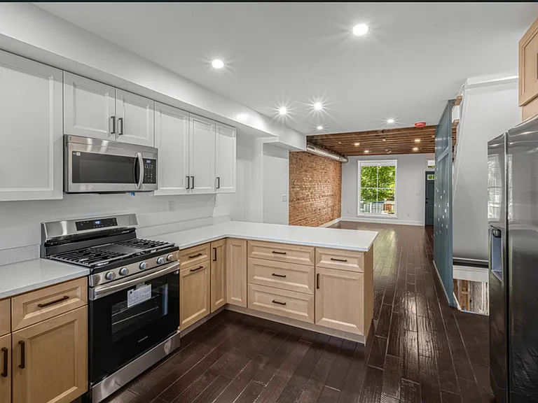 325 W Lorraine Ave — Photo 7