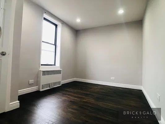 Rented by BRICK & GALO REALTY CORP | media 3