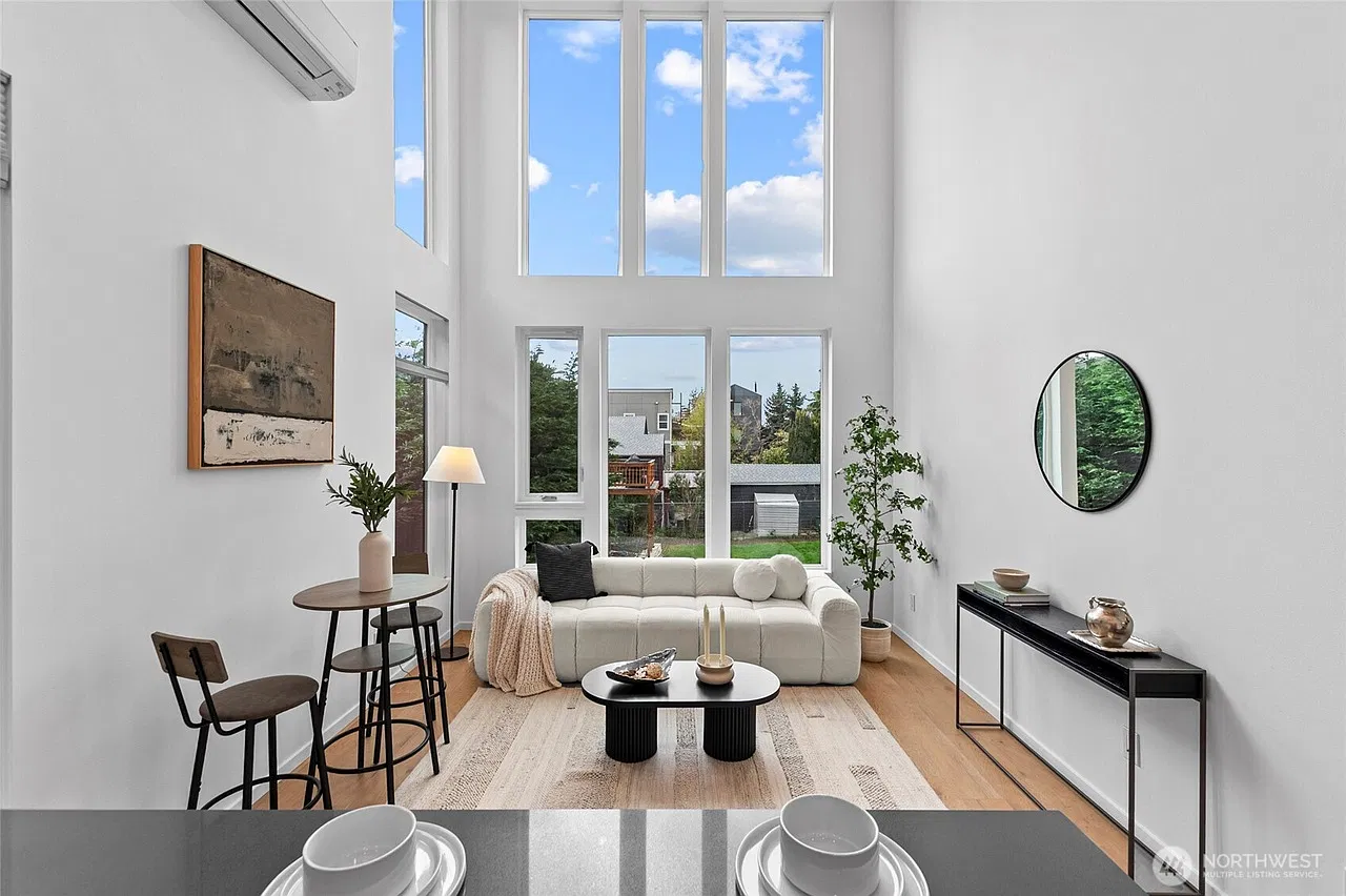 2 bed, 1340 sqft, $3,600 — Photo 1