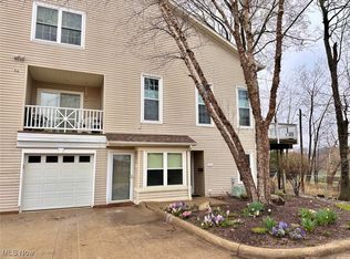 622 Tollis Pkwy, Broadview Heights, OH 44147