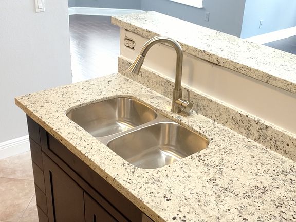 5th image of 12277 Armenia Gables Cir