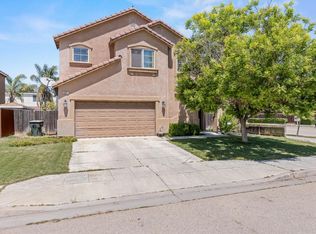 6864 E Townsend Ave, Fresno, CA 93727