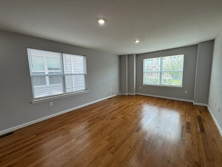 301 N 13th St #1 — Photo 8