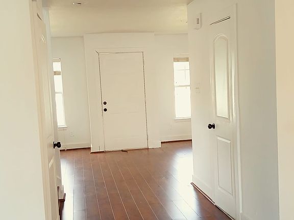 3rd image of 19603 Green Chase Ln