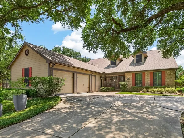 303 Longview Dr, Sugar Land, TX 77478
