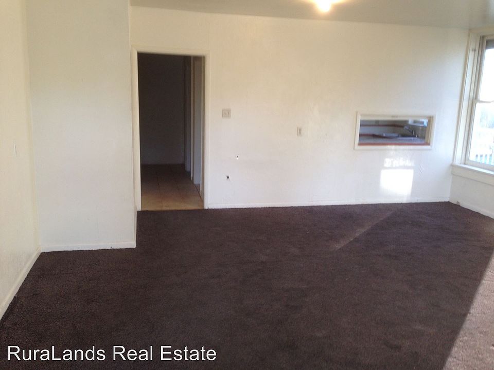 2nd image of 150 Sweetwater Street 150-1 #1