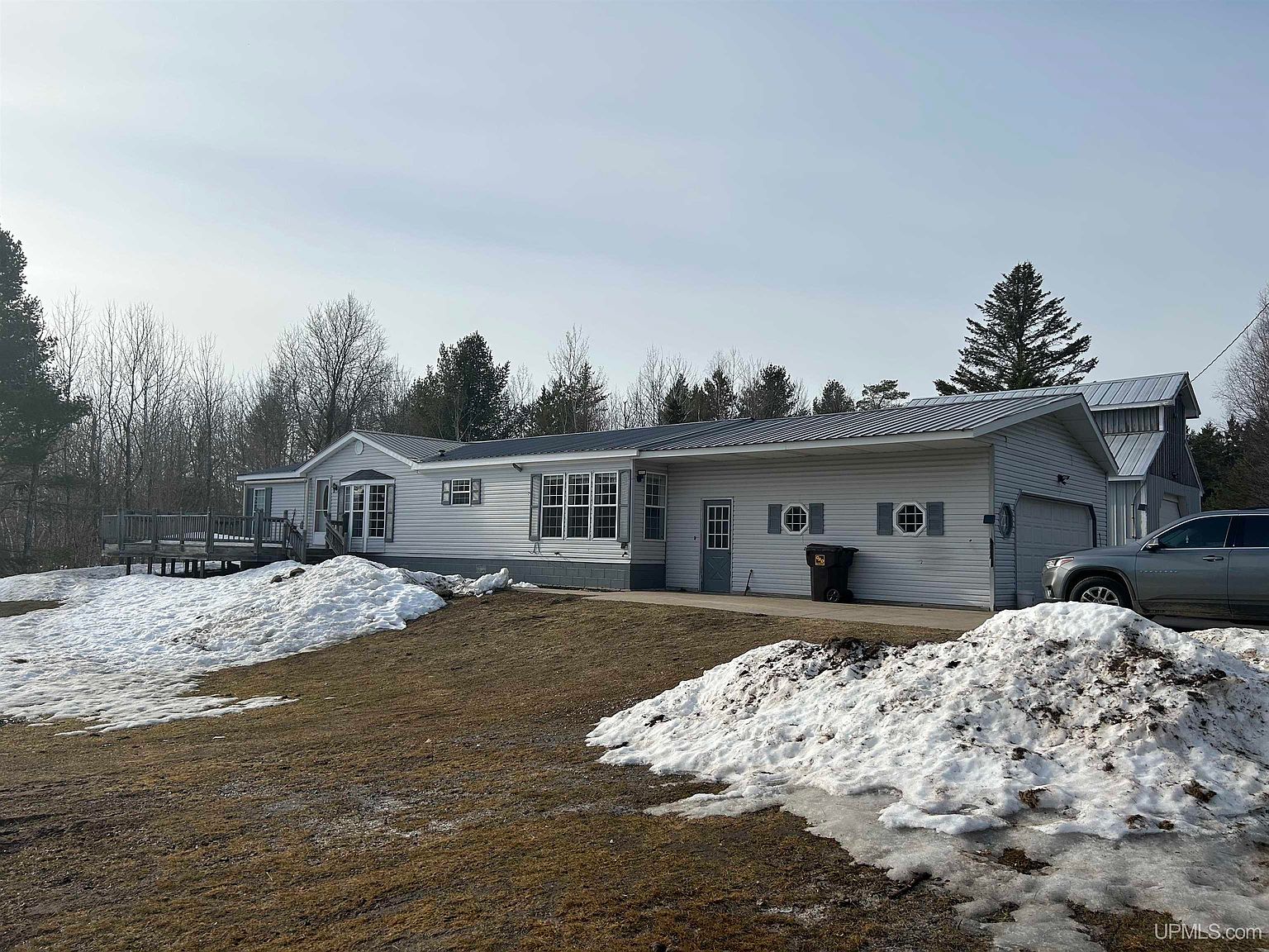 9734E9734 Old Indiantown Rd, Munising, MI 49862 Zillow