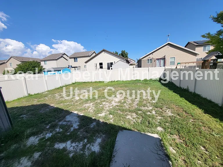 2169 E Summit Way — Photo 8
