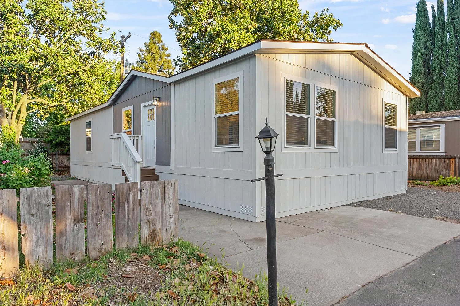 2135 Nord Ave #40 photo 1