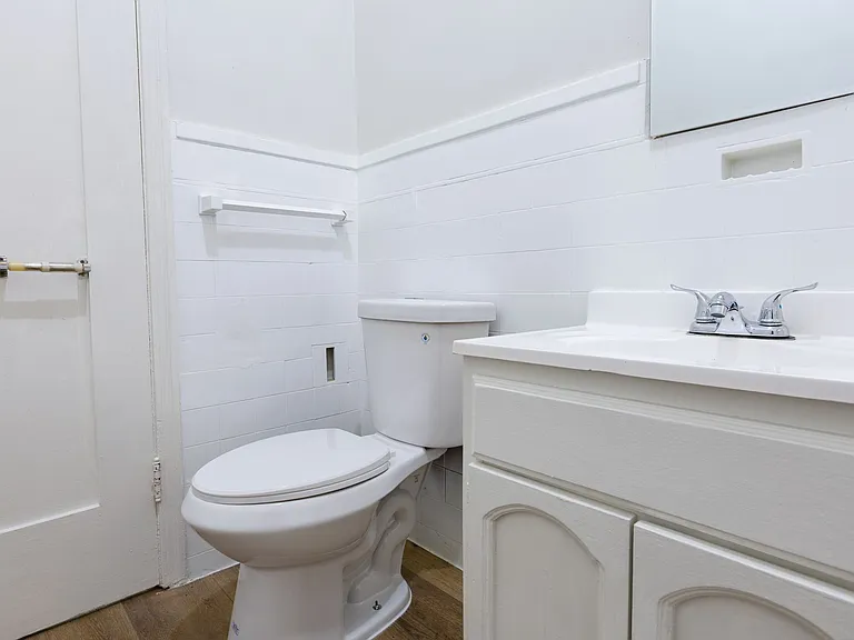 739 S Normandie Ave #107 — Photo 9