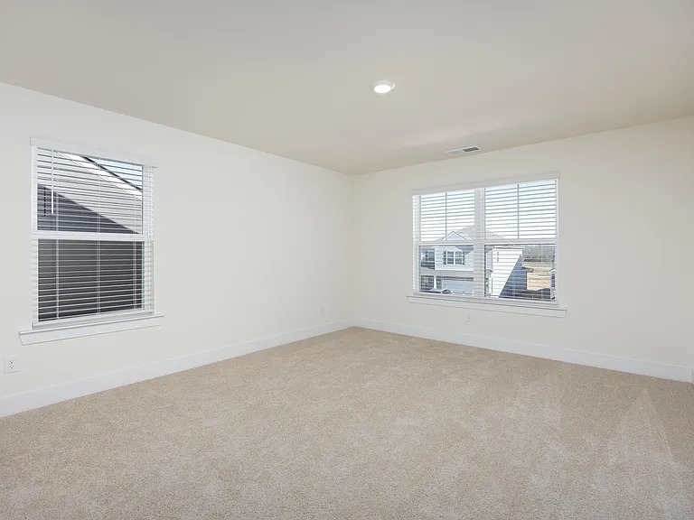 8192 Watercolour Ln — Photo 15