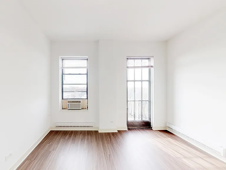 Dining/Living room