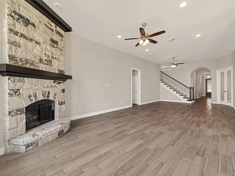 2619 Lilac Point Ln — Photo 12
