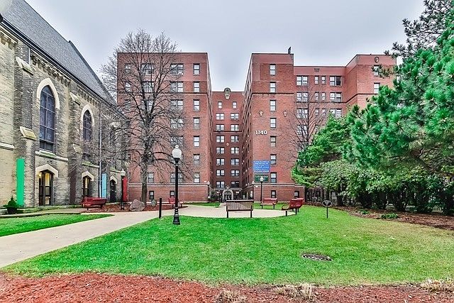1st image of 1140 N La Salle Dr APT 723