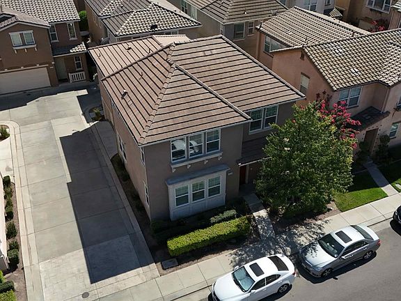 3rd image of 3920 Purple Finch Ln