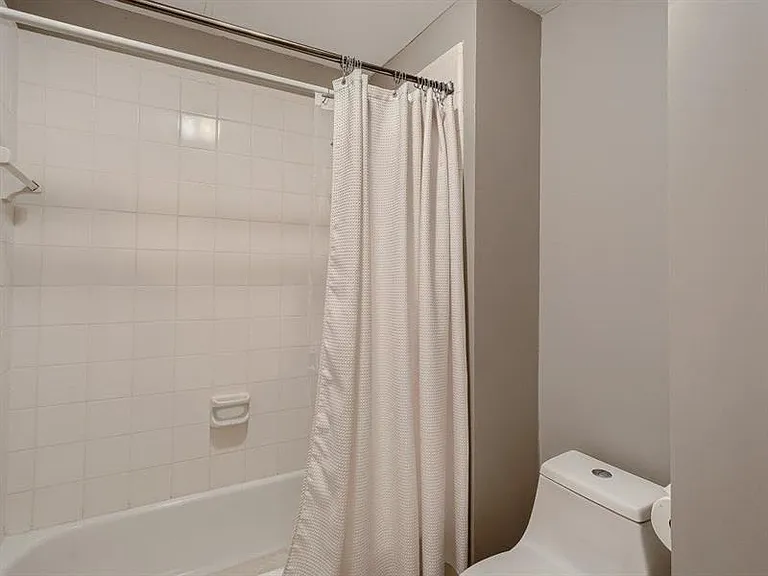 2575 Wild Iris Ln — Photo 23