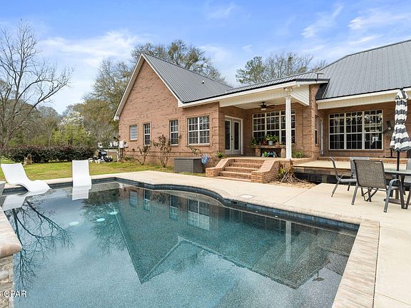 3rd image of 3878 Earlston Rd