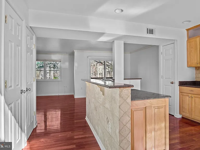 2394 Cloudcroft Sq — Photo 3