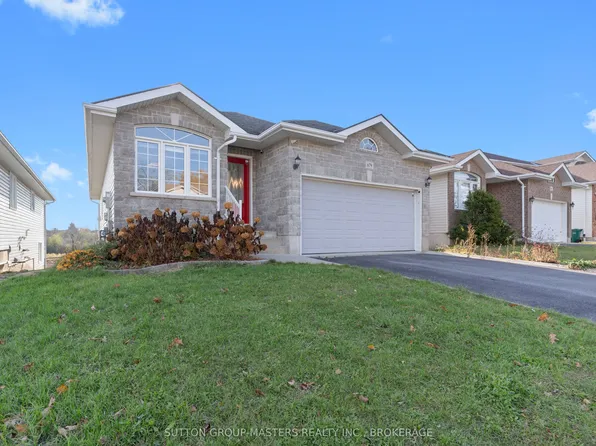 679 Melrose St, Kingston, ON K7M 9G8