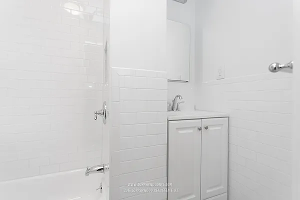 Rented by Copperwood Real Estate | media 19